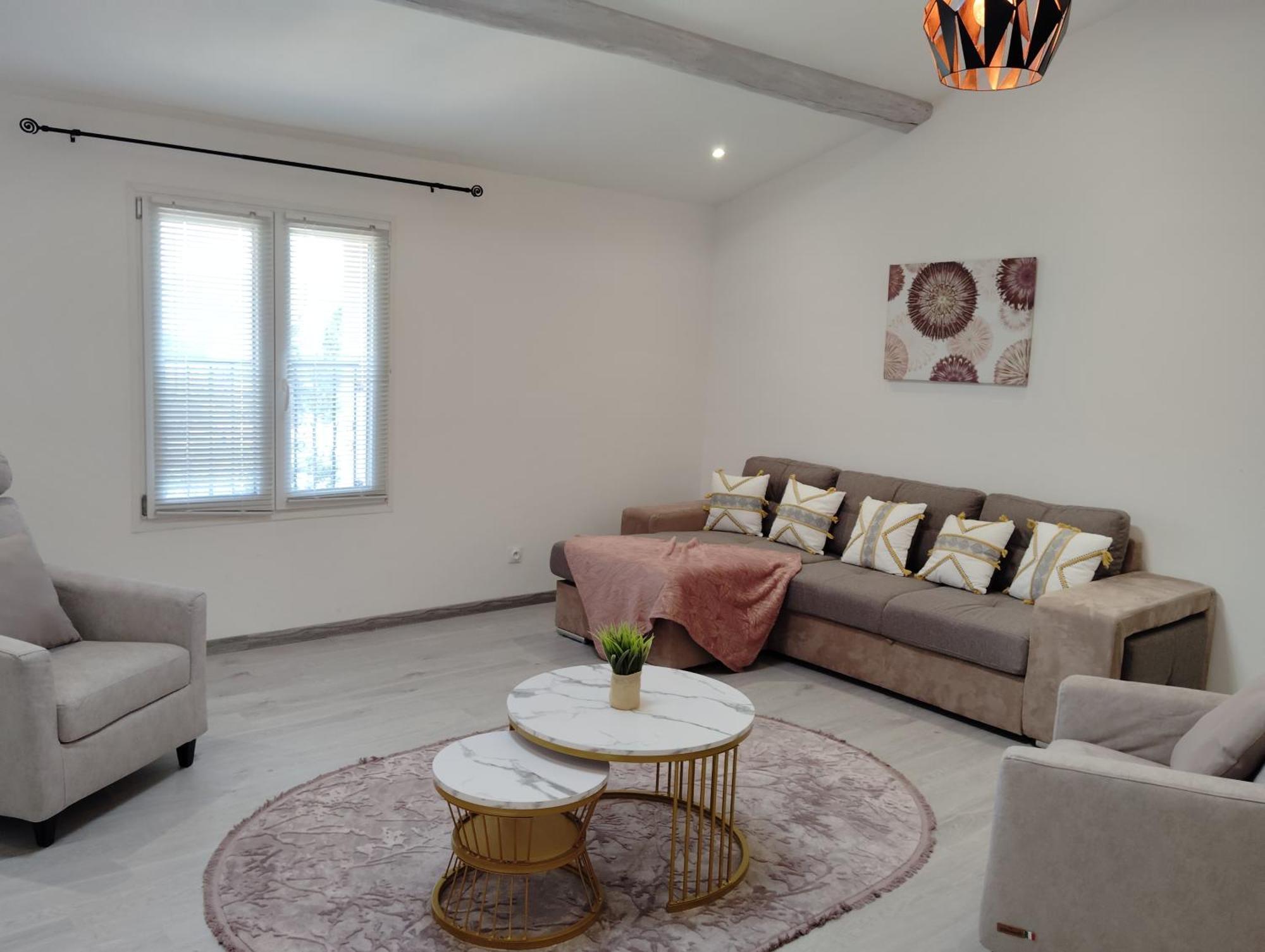 Maison Chez Marthe * Le Muy
